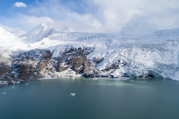 Obraz na płótnie Canvas Aerial view of glacier lagoon in Tibet,China
