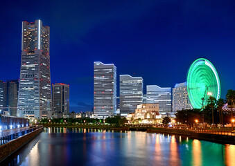 Naklejka premium 横浜みなとみらいの夜景