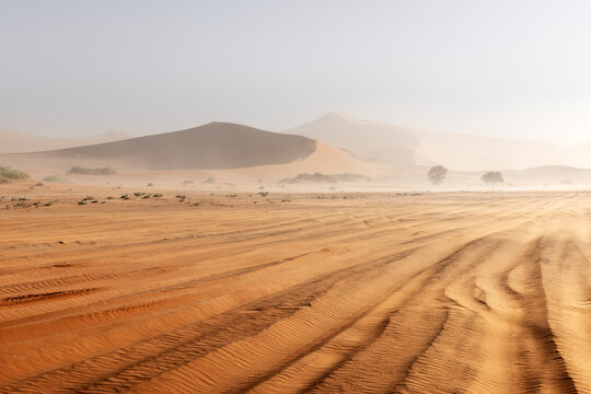 Sossusvlei in the Namib desert of Namibia © Ivan Kmit