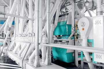 Device of modern automatic mill for cereals or wheat grains © Parilov