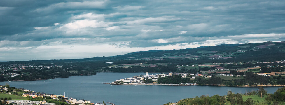 Vista panor&aacute;mica de Castropol y la r&iacute;a del Eo, Asturias, Spain. 