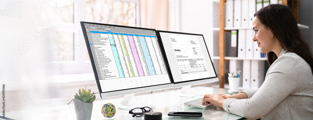 Aufkleber using corporate invoice spreadsheet