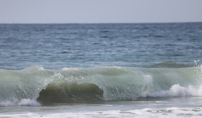 Fototapeta premium waves on the beach