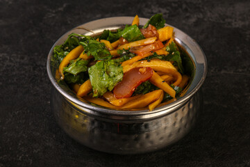 Salad with mango and chicken