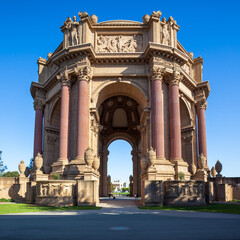 Fototapeta na wymiar Palace of FIne Arts in San Francisco