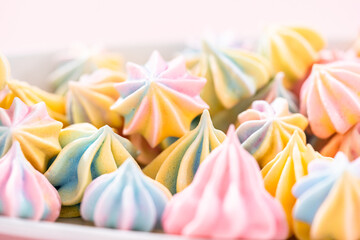 Unicorn meringue cookies