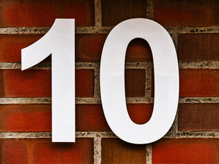 Hausnummer 10