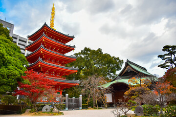 Beautiful Tocho-ji temple in Fukuoka, Japan. Old Japanese architecture. - obrazy, fototapety, plakaty