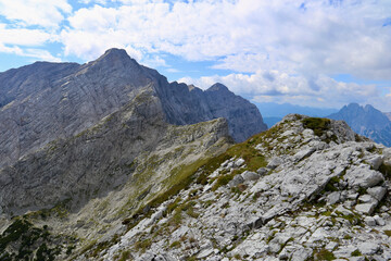 Eindrucksvolle Felsformation im Gesäuse Gebirge in Österreich (Planstitze).