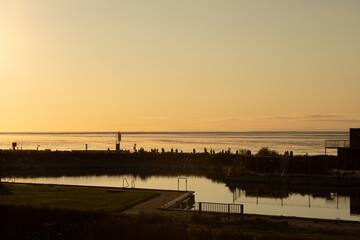 Obraz premium sunset on the river