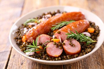 lentils with carrot and sausage