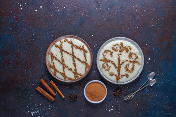 Azerbaijani firni sweet dessert with cinnamon powder.