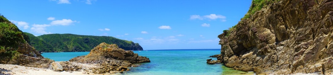 Fototapeta premium Yuhina Beach in Zamami island, Okinawa, Japan - 日本 沖縄 座間味島 ユヒナ海岸 