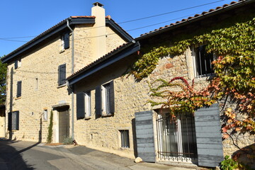 MAISONS DE VILLAGE SAINT CYR AU MONT D'OR