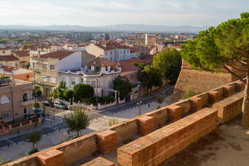 Fototapeta na wymiar View of Perpignan from the fortress wall at sunset