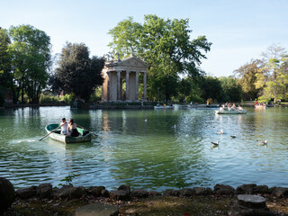 Roma, Villa Borghese, immagine di uno dei punti famosi di un parco storico, ricco di meraviglie