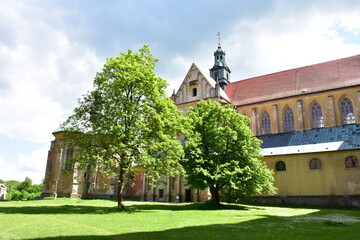 Opactwo Cystersów w Lubiążu – cysterski zespół klasztorny w Lubiążu, jeden z największych zabytków tej klasy w Europie, będący jednocześnie największym opactwem cysterskim na świecie - obrazy, fototapety, plakaty