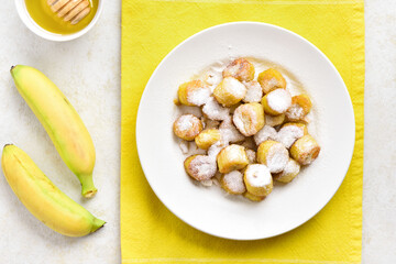 Deep fried sliced bananas