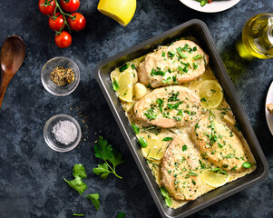 Chicken breast in creamy garlic sauce