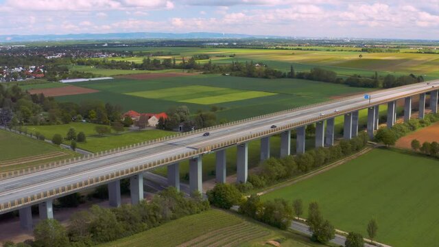 flight along the A61 Talbruecke Pfeddersheim
