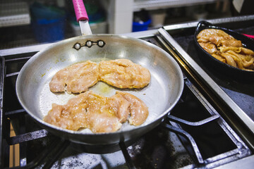 Closeup shot of a cooked chicken with mushroom sauce