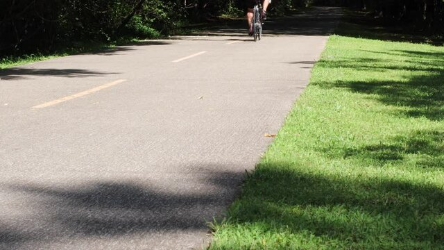 Silver comet trail - people passing by on bikes