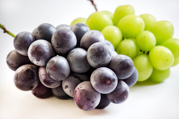 巨峰とシャインマスカット