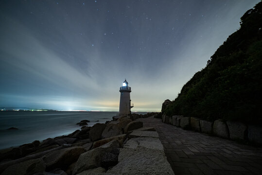 夜の伊良湖岬灯台