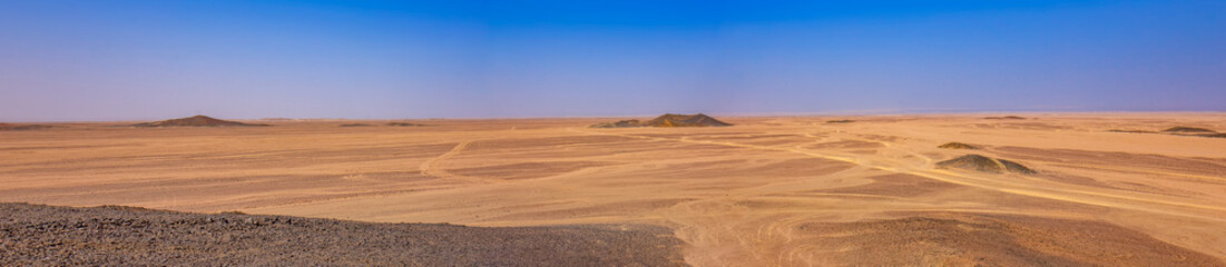 Fototapeta na wymiar View of the stone desert in Egypt