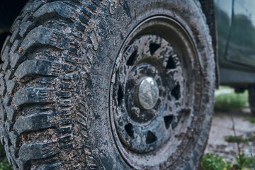 Tire treads in the mud, Jeep wheels