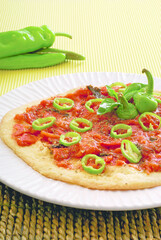 Pizza with green sweet peppers (ph. Archivio Collection)