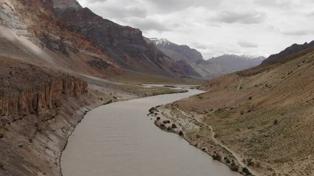 ZANSKAR VALLEY AND TREKKING AND LAMAYARU MONASTERY INDIA