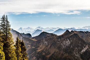 Berner Oberland mit, Eiger, Mönch, Jungfrau und Niesen. Schweizer Alpen, Gantrisch, Homad, Walalpgrat, Berg, Gebirge, Schweiz