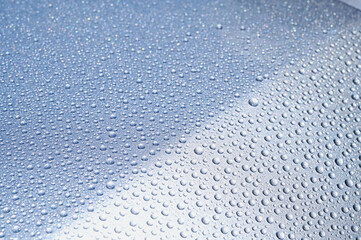 車上の水滴