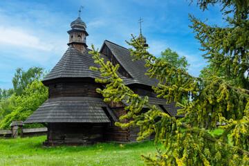 Drewniany kościół w Parku