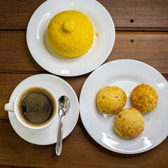 Café com Cuscuz Brasileiro 