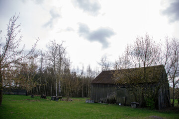 Old wooden barn © Kamil Cukrowski
