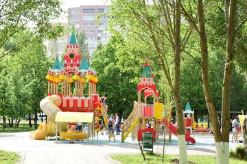 ATTRACTIONS AND ENTERTAINMENT IN THE PARK IN THE SAMARA REGION