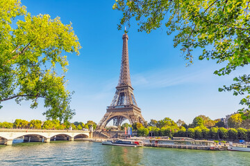 Naklejka na ściany i meble Eiffel tower in Paris city