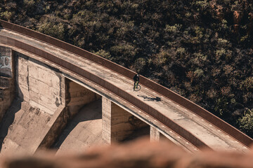 Spagna, Tenerife. Ambienti fantastici, sport, tempo libero e ciclisti in mountain bike. MTB,...