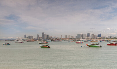 Obraz premium View of the Gulf of Siam and the city.