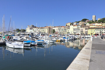 Fototapeta na wymiar View of the old port of Cannes, France