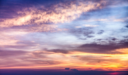 Fototapeta na wymiar Beautiful dramatic sunset cloud sky