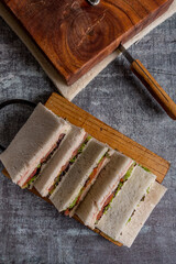 making sandwich crumbs ready to eat