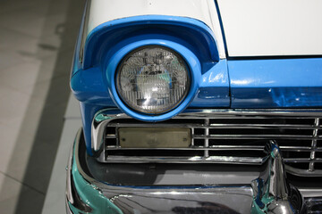 Classic car headlight