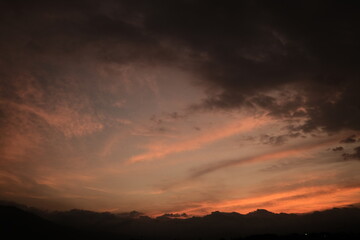 Fototapeta na wymiar beautiful cloudy sunset sky