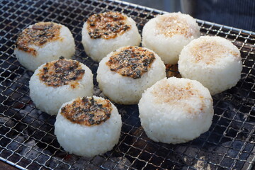 焼きおにぎり　BBQ 炭焼き　あみ焼き　こんがり　和食　味噌　醤油　日本食　バーベキュー　