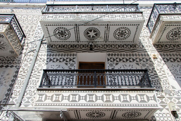 Obraz premium Carved geometric shapes on a wall in the Pyrgi village at South Chios Island