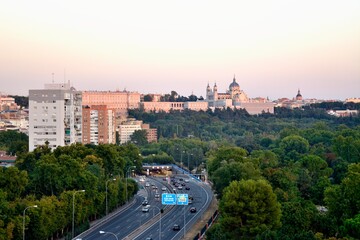 Fototapeta na wymiar Madrid sunset view and palace