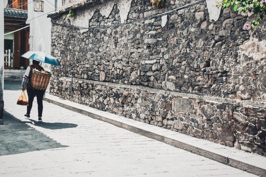 Alley of the old village - Yunnan, China